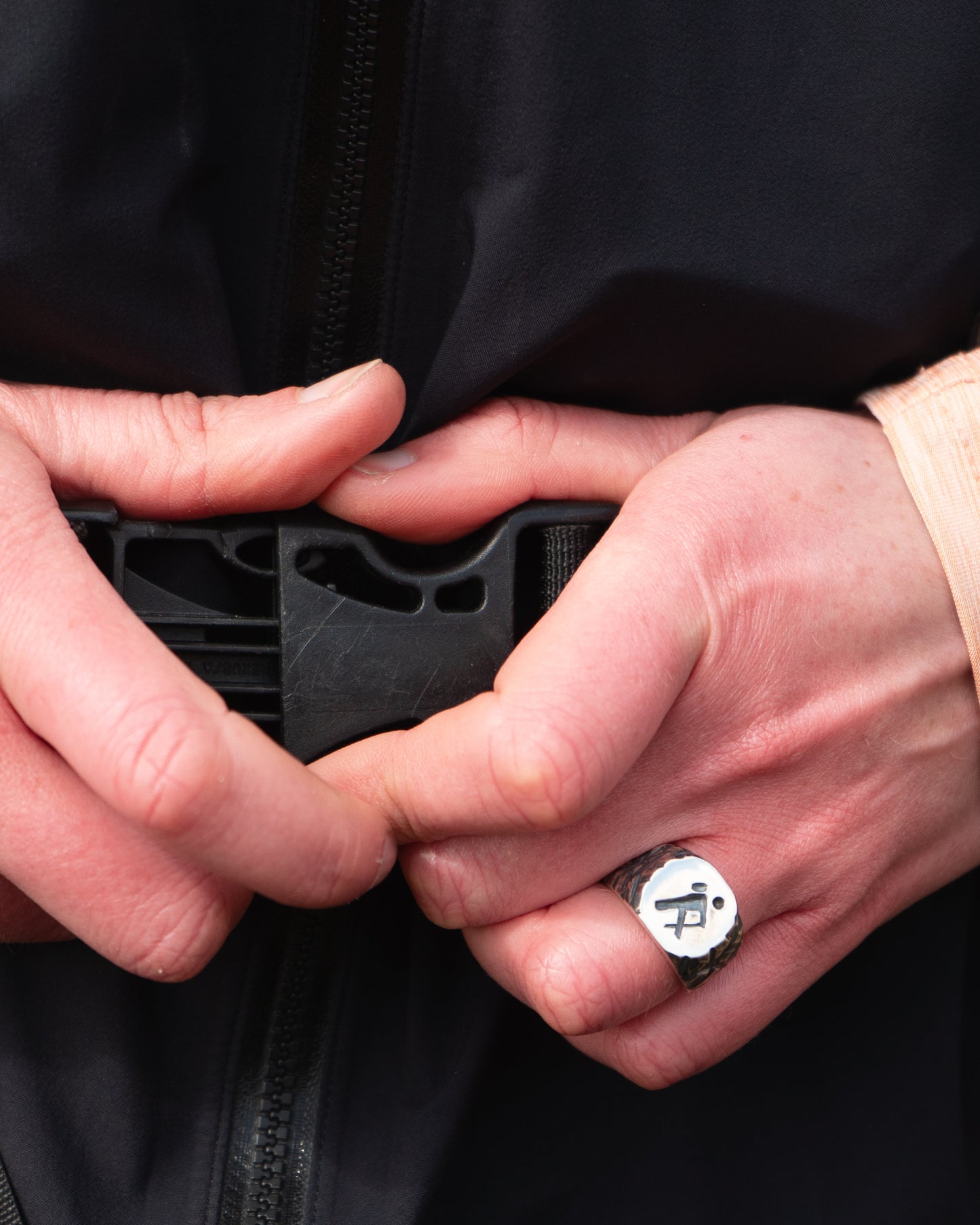 Slí Signet Ring